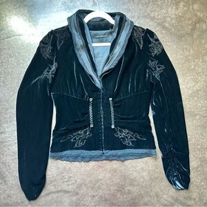 Elie Tahari silk blend Black Velvet Embroidered Blazer/ blouse - size large